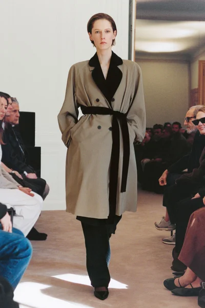 Look 28